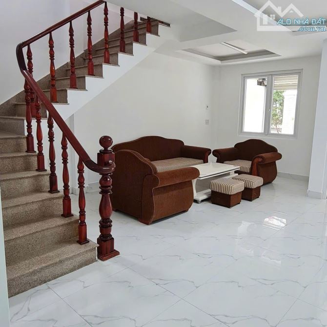Cần Tiền Bán Căn Nhà Đường Ngô Quyền , Cách Hồ Xuân Hương 1.5km, DT (5.5x13.2) - 1