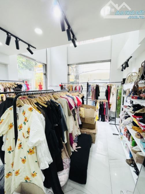 BÁN NHÀ MẶT TIỀN 60M2 4 TẦNG NGANG 4,5M 2 MẶT TIỀN KD ĐỈNH LÊ VĂN DUYỆT  NGỢP BANK GẤP - 1