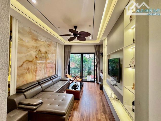 BÁN NHÀ LÝ SƠN – GARA Ô TÔ – NỞ HẬU - Ở NGAY – 48M2 CHỈ 12,9 TỶ - 1