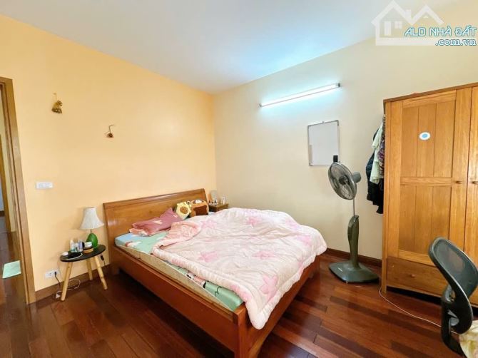 Bán Nhà Đặng Tiến Đông 50m2, Mặt Tiền 4m. Oto Tránh, Vỉa Hè 12,3 Tỷ. - 1