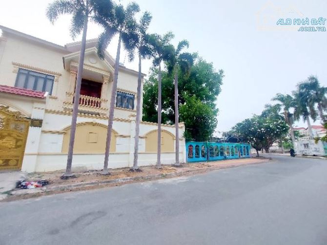 BÁN BIỆT THỰ KHU NAM LONG 2MT PHƯỜNG THẠNH XUÂN QUẬN 12- DT 288m2 (15x20) chỉ 25 tỷ💰 - 1