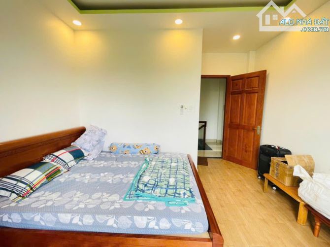 HẺM XE TẢI 9M 5 TẦNG BÙI VĂN NGỮ HIỆP THÀNH, QUẬN 12 - 1
