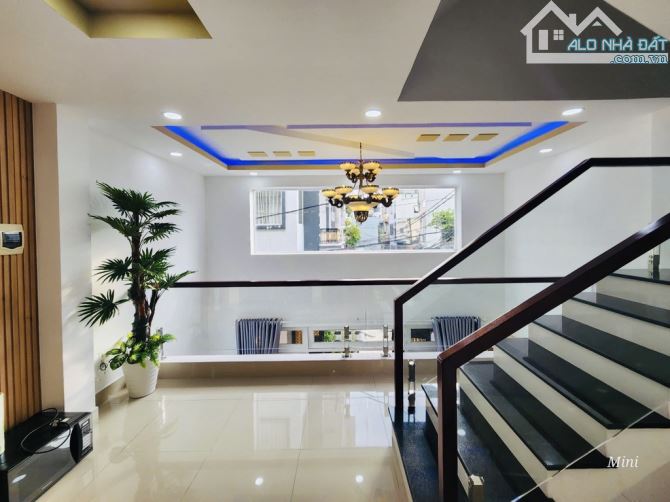 BÁN NHÀ GÒ VẤP – 5 x 11M - HXH 6M – 6PN – SÁT MT ĐƯỜNG - 6.18 TỶ - 1