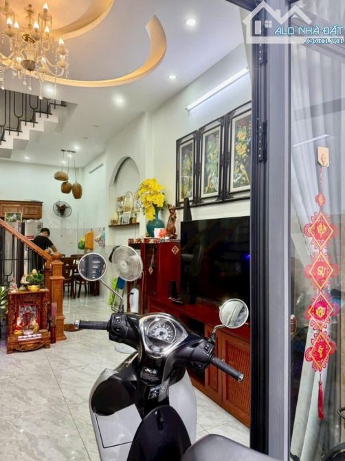 BÁN NHÀ 52M² – 3 TẦNG – QUANG TRUNG, P8, GÒ VẤP – 4 PHÒNG NGỦ – SÂN THƯỢNG – 5.35 TỶ - 1