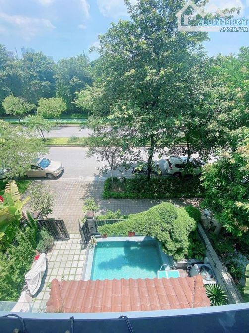 BÁN BIỆT THỰ KĐT CIPUTRA, TÂY HỒ, 230M2, 4 TẦNG, SÂN VƯỜN, HỒ CÁ, BỂ BƠI, NỘI THẤT ĐẸP - 1