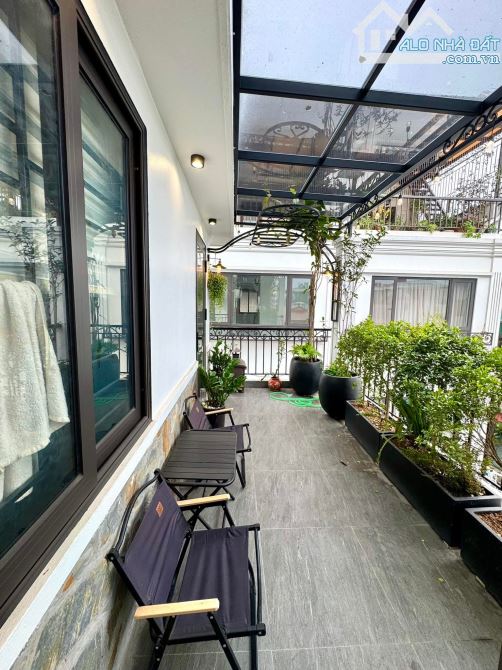 Nhà cực đẹp 6 tầng thang máy Ngọc Lâm, oto vào nhà, 50m2 x full nội thất. Giá 17.5 tỷ - 13
