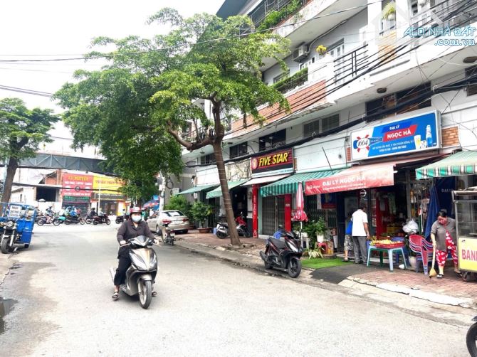77M2- XE HƠI NGỦ TRONG NHÀ SÁT MẶT TIỀN HUỲNH TẤN PHÁT QUẬN 7 CHỈ 6TỶ450 - 2
