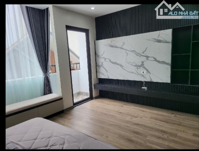 13.x tỷ/ 42 m2 /7  tầng/ 4.8 M tiền / Gara Ô tô/ 1 Nhà Ra phố - 2