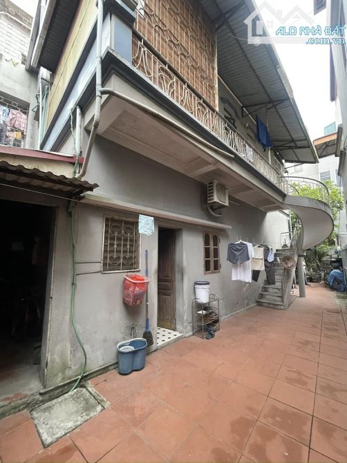 Bán nhà Cầu Diễn Bắc Từ Liêm. Sổ 142m cấp 4 MT8m3 Giá 18 tỷ ngõ ô tô tránh Đầu tư cực đẹp - 2