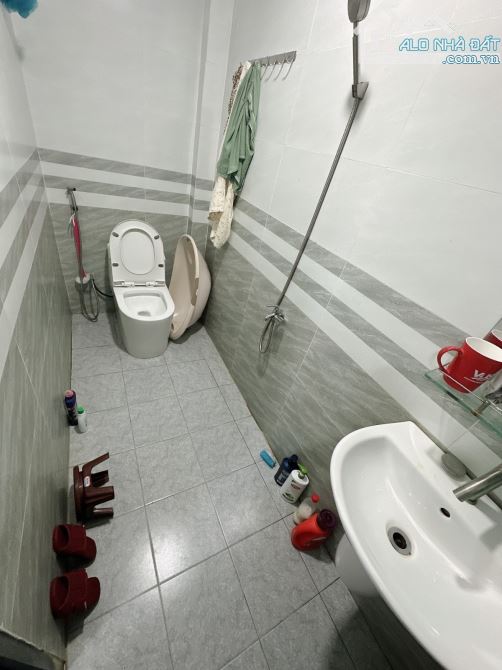 Bán gấp nhà 54m2. 2 tầng. Trần Thị Trọng( Cống lỡ) Tân Bình - 2