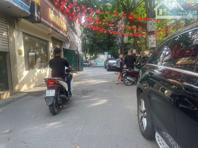 Siêu Phẩm Hai Mặt Tiền, Ô Tô Tránh, Mặt Tiền Quyền Lực, Kinh Doanh Đỉnh - 2