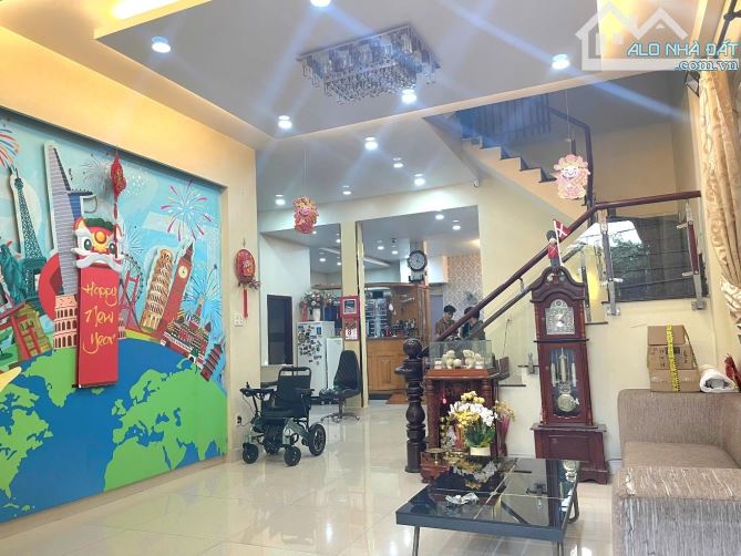 Biệt thự 4 tầng, 11m x 25m, hẻm xe tải, gần mặt tiền Dương Quảng Hàm, phường 5, Gò Vấp - 2