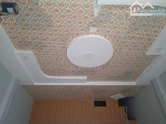 CẦN BÁN GẤP NHÀ C4 NGAY NGÃ TƯ CHỢ CẦU ĐI BỘ QUA GÒ VẤP CHỈNH NHỈNH 4T - 2