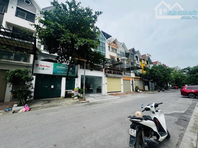 SIÊU PHẨM Liền kề, Đài PT VOV Mễ Trì, 90m2x4, Dòng tiền 25 triệu, 24 tỷ - 2