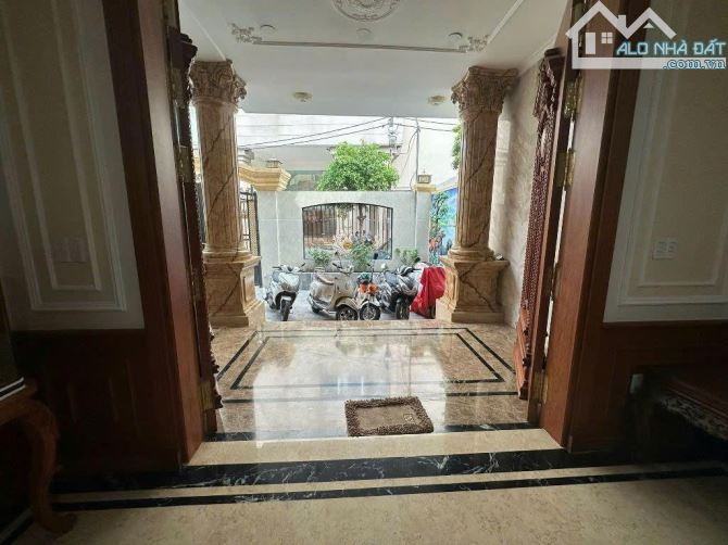 Bán biệt thự đường Phạm Phú Thứ - ngay c/c Bảy Hiền Tower, DTCN: 214.4 m2 giá 43.9 tỷ TL - 2
