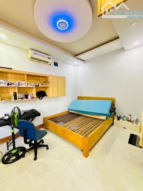 Bán nhà Gò Vấp, căn góc 2 mặt tiền hẻm xe tải, 4PN, gần Emart Phan Huy Ích, 7 tỷ 7 nhỉnh - 2