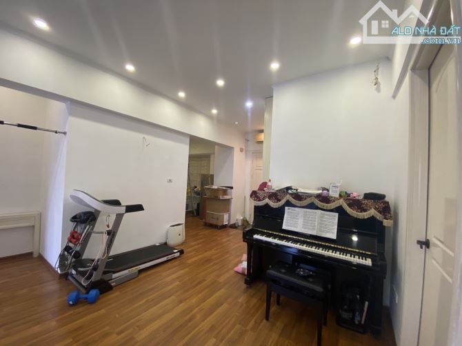 Nhà 5 tầng Bắc Từ Liêm ~4m mt mới - ô tô qua ngõ, ngõ thông, gần bãi đỗ xe, - 2