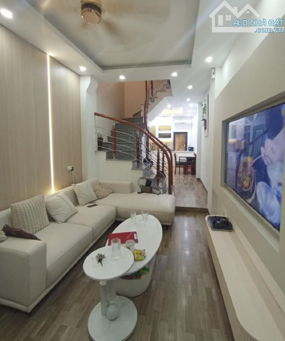 NHÀ ĐẸP THỤY PHƯƠNG 35M2 - FULL NỘI THẤT MỚI koong- 4PN-chỉ hơn 6 tỷ là mua được - 2
