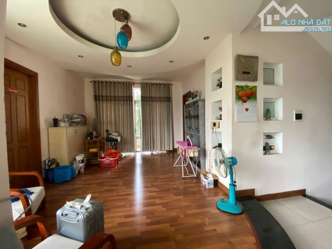 Kẹt tiền bán gấp nhà hẻm xe hơi Huỳnh Đình Hai P14 Bình Thạnh 5x20 nở hậu 2 tầng 12.5 tỷ - 2