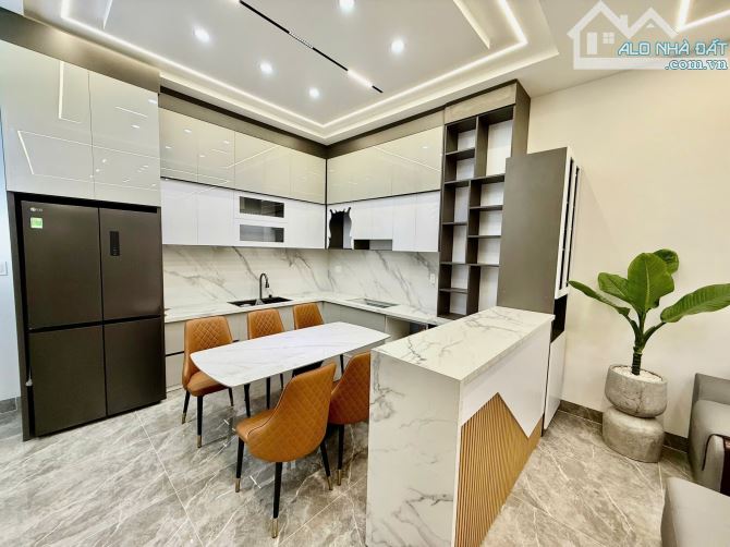 CẦN BÁN NHÀ PHỐ MẶT TIỀN CỔ LOA P.2, ĐÀ LẠT VỊ TRÍ ĐẸP TRUNG TÂM THÀNH PHỐ - 2