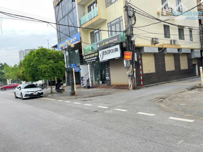 💥💥 HIẾM, BÁN ĐẤT TẶNG NHÀ C4 SẴN Ở - PHỐ CAO LỖ-  TRUNG TÂM ĐÔNG ANH  - 123M2- MẶT TIỀN - 2