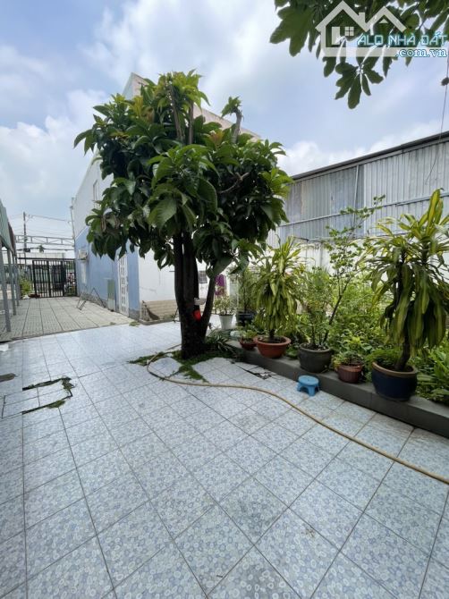 BÁN ĐẤT MT KD THẠNH XUÂN 25- DT 240m2 (8x30)- chỉ 20💰 - 2