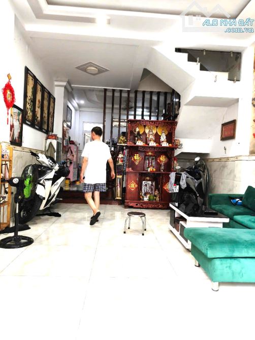 Nhà Đẹp Khu VIP – 1 Trệt 2 Lầu + Sân Thượng – Gần MT An Dương Vương, Q8 – Giá Tốt 6 Tỷ- 4 - 2