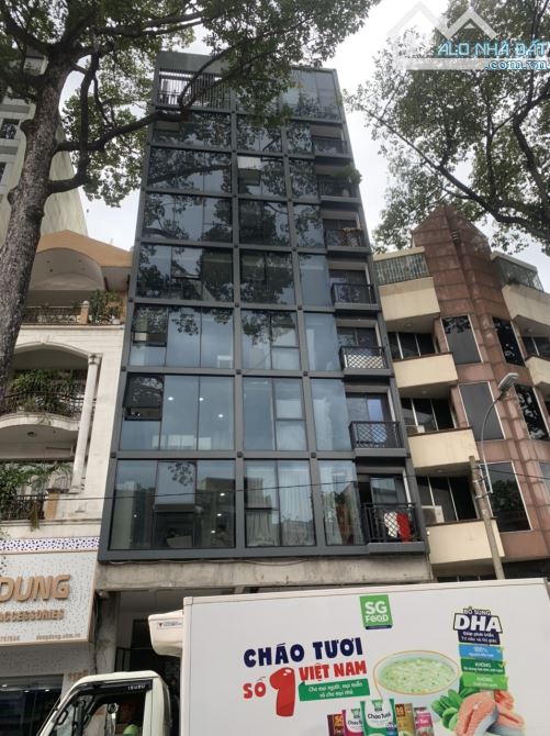 Siêu VIP! Khách sạn khu Bùi Viện, DT 8x20m, hầm 6 lầu. Giá chỉ 75 tỷ. Liên hệ trực tiếp - 2