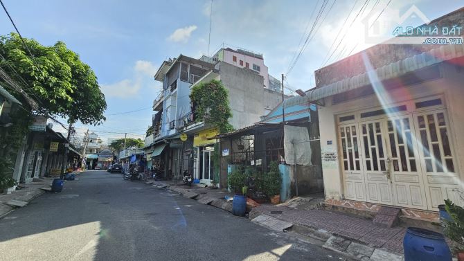 4Tỷ500__152m2(5x30,4)__gần KCN VSip1__Dãy trọ KDC 434__cách đường Nguyễn Du chỉ 200m - 2