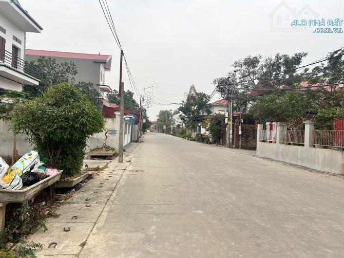 Bán Đất Trục Chính Lạc Xá, Quế Tân, Quế Võ Thông 2 Đầu Ngay Cạnh KCN Mt 7m Dt 228m2 5.2 Tỷ - 2