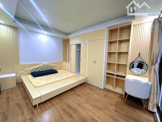 BÁN NHÀ 6T, TRÍCH SÀI - TÂY HỒ, 33M x MT 6M, Ô TÔ DỪNG ĐỖ 24/24 - KHÍ HẬU HỒ TÂY CỰC MÁT - 2