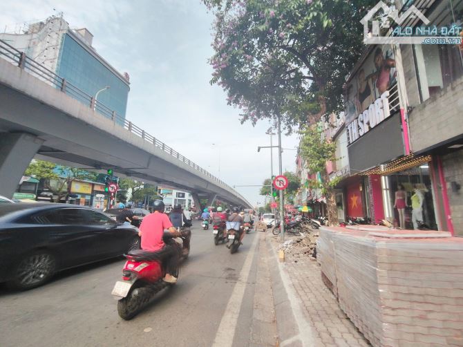 BÁN NHÀ MẶT PHỐ ĐẠI CỒ VIỆT 51m2 - 4T - 8.4m - 45 TỶ - VỈA HÈ RỘNG- KINH DOANH ĐỈNH - 2