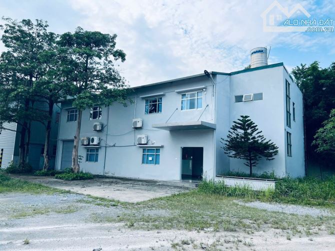 Cho thuê toàn bộ khuôn viên nhà kho/ xưởng dịch vụ 3.500m2 Quang Minh, Mê Linh, Hà Nội. - 2