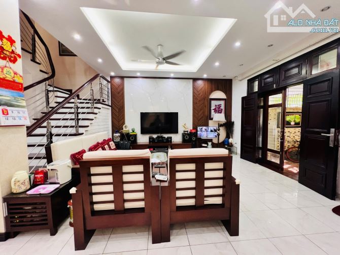 Siêu BT Khu Làng Việt Kiều Châu Âu HĐ Đẳng Cấp Nhất Rẻ Nhất 200m2 3T Mt 9m SDCC Cất Két - 2