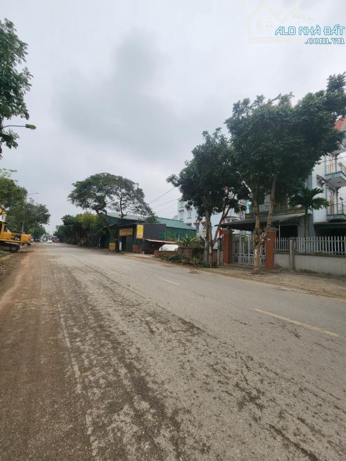 ✅✅ LÔ GÓC KINH DOANH VỈA HÈ- ĐỐI DIỆN LÀ TRƯỜNG HỌC KHU ĐẤU GIÁ- ĐƯỜNG 3 XE CONTENER TRÁNH - 2