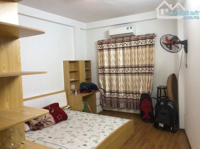 Bán nhà Lĩnh nam, 32m2 x 4 tầng, 4.95 tỷ, ở luôn, gần phố, gần ô tô, ngõ ba gác, SĐCC - 3