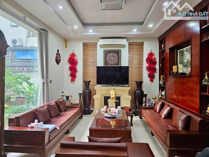 BIỆT THỰ ĐẲNG CẤP HÀ ĐÔNG - VỈA HÈ - Ô TÔ TRÁNH - LÔ GÓC - 3 MẶT THOÁNG - 3
