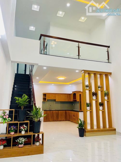 NHÀ ĐẸP MÊ LỬNG KHU THÀNH ĐỒNG HẺM 434/69 YMOAN - Loctran - 3