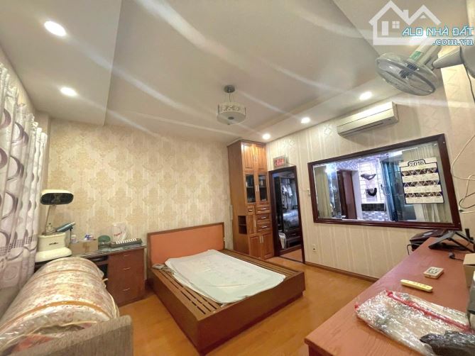 Biệt thự 4 tầng, 11m x 25m, hẻm xe tải, gần mặt tiền Dương Quảng Hàm, phường 5, Gò Vấp - 3
