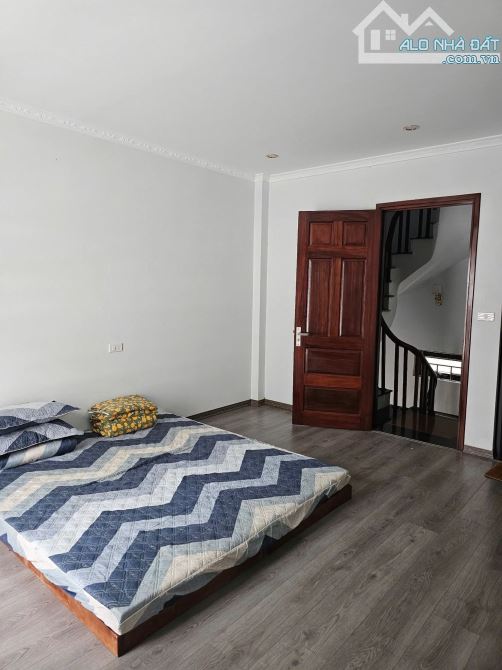 Cho thuê nhà phố Huỳnh Tấn phát, Thạch bàn, Long Biên 8.5 triệu 33m, 5 tầng full NT, Ô TÔ - 3