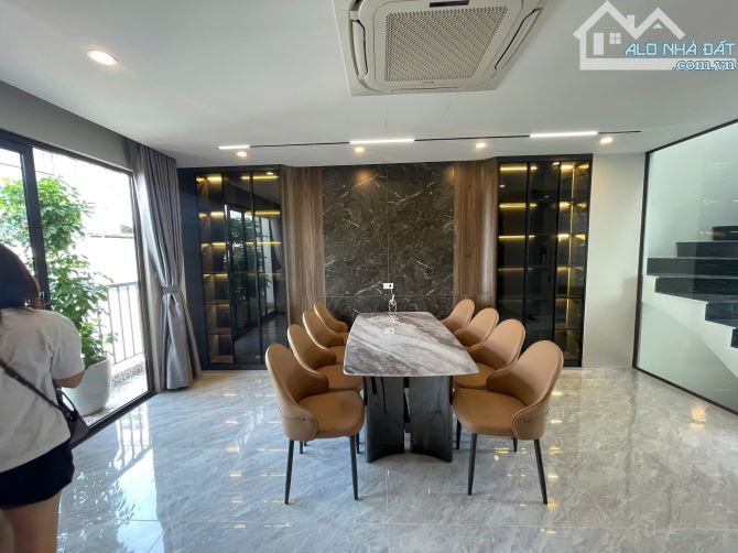 NGUYỄN LAM - LONG BIÊN, 7 TẦNG THANG MÁY, NGÕ THÔNG, GARA 7 CHỖ, FULL NỘI THẤT, HÀNG XÓM V - 3