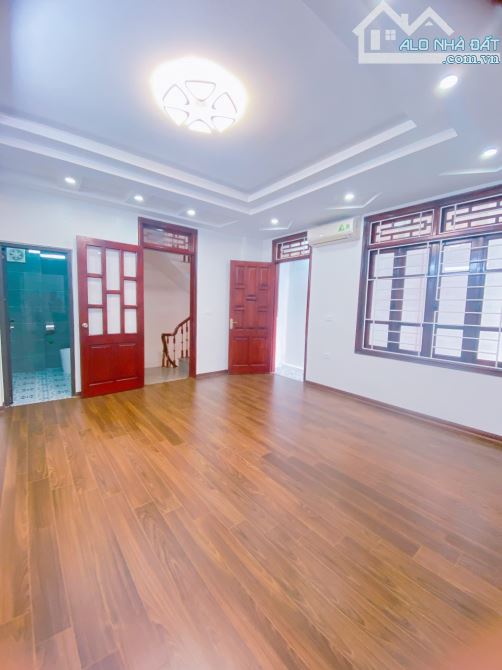 RẤT GẤP🌻Nhà đẹp Xã Đàn, ở ngay, cho thuê đắt khách- 42m2 - 3 Ngủ- 5 Tầng - 8.1tỷ -50m ra - 3