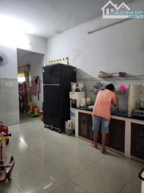 Bán nhà Cấp 4  mặt tiền đường VÕ THỊ THỪA , phường APĐ, Q12, dt 192m²(4,8x40).Đường 12m. - 3
