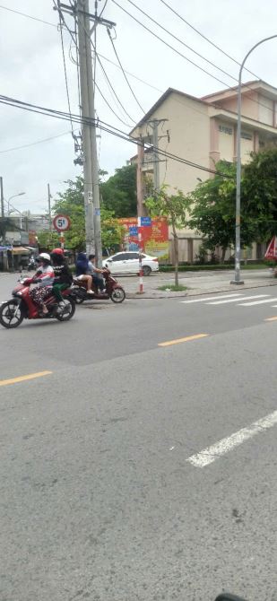 LÔ GÓC NGUYỄN ẢNH THỦ 💚💛❤️ 5TẦNG - 117M2 đủ _ NGANG 12M đẹp _ CÓ THANG MÁY  gần nữa Tỉ - 3