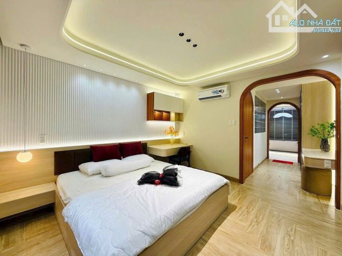 GẤP BÁN NHÀ TẶNG NỘI THẬT TRẦN QUANG KHẢI, TÂN ĐỊNH, QUẬN 1- GIÁ:5,29TỶ. THUÊ 25TR/THÁNG. - 3