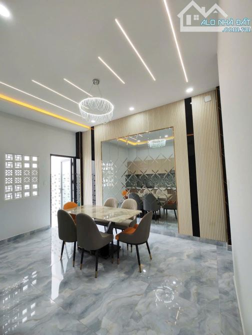 NHÀ PHỐ MT KÊNH TL28, Q.12 – CHỈ CÒN 7,59 TỶ (TL) 5 TẦNG. 7PN. 4.2x30 122m2 gần 400m2 sàn - 3
