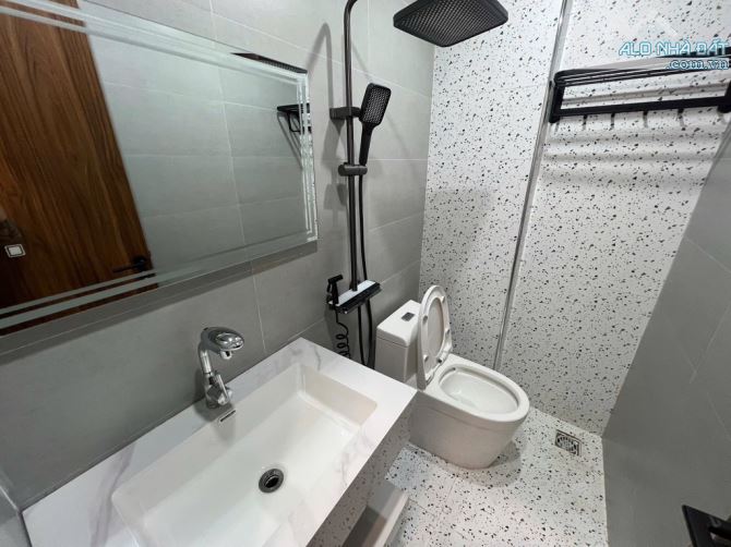 BÁN NHÀ TRUNG PHỤNG XÃ ĐÀN - 40m2 - 5 Tầng - 3