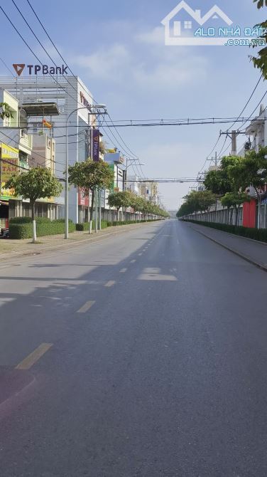 Vài nhà Mặt tiền Nguyễn Ảnh Thủ giá tốt vị trí đẹp, Quận 12 Hóc Môn - 3