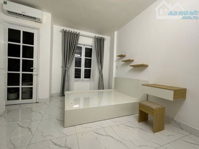 Bán CCMN 8 phòng full Nguyễn Hoàng Nam Từ Liêm Sổ 50m 5 tầng MT4m2 Giá 10 tỷ Dthu500tr/năm - 4