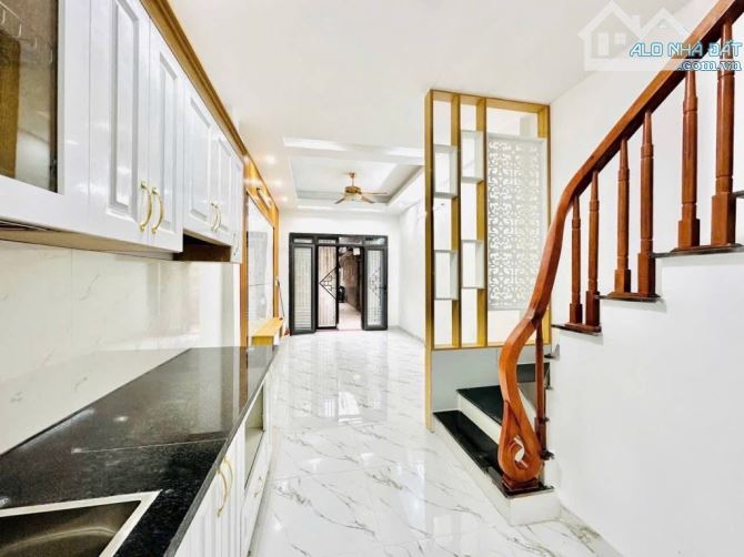 BÁN NHÀ THANH AM- LONG BIÊN- NHÀ THƠM MÙI MỚI- KHÁCH CHỈ VIỆC XÁCH VALI VỀ Ở- GIÁ HƠN 5TỶ - 4